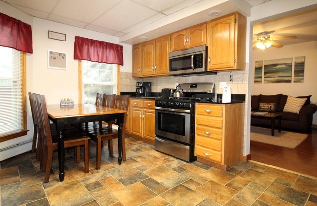 112 m² Apartment ∙ 3 bedrooms ∙ 6 guests