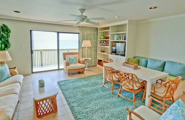 117 m² Condo ∙ 2 bedrooms ∙ 6 guests