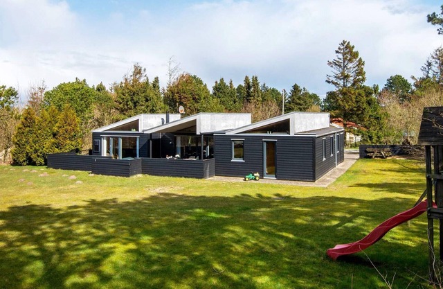 12 person holiday home in Løgstør
