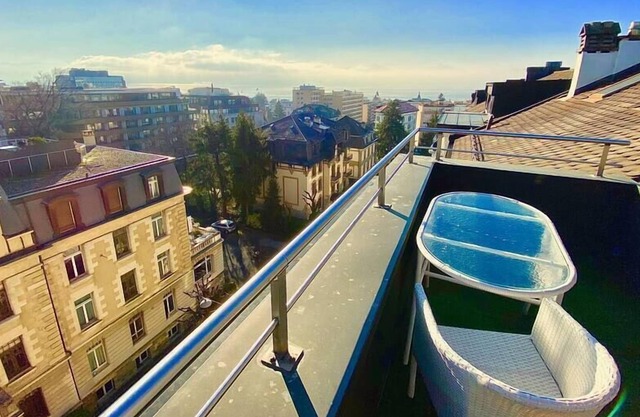 128 * Penthouse between lake, Ouchy and city center