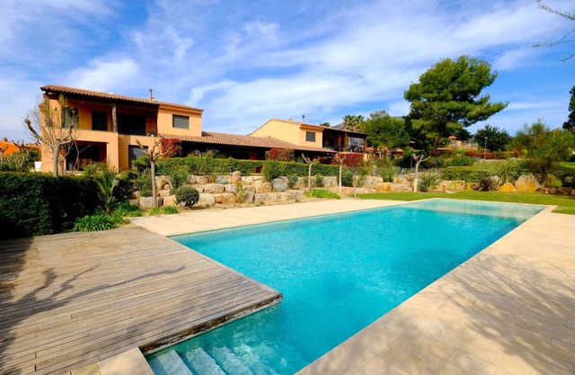 131 m² Apartment ∙ 1 bedroom ∙ 4 guests