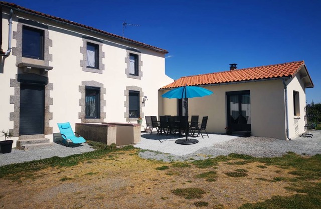 Hameau De La Détente Size 