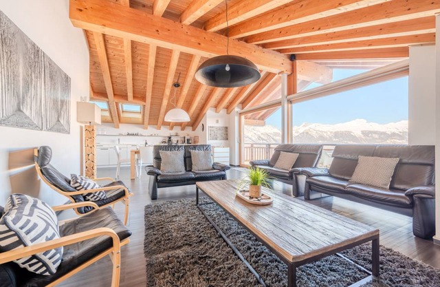 150 m² Apartment ∙ 4 bedrooms ∙ 8 guests