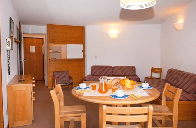150m from shops, parking, tv, ski locker, 30m², Alpe d'Huez