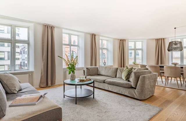 163 m² Apartment ∙ 4 bedrooms ∙ 8 guests