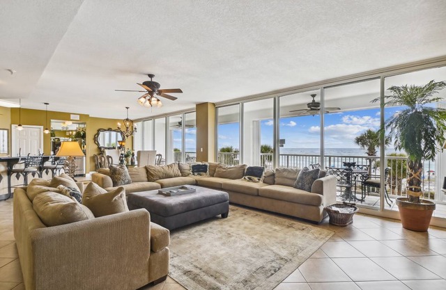 184 m² Condo ∙ 3 bedrooms ∙ 9 guests