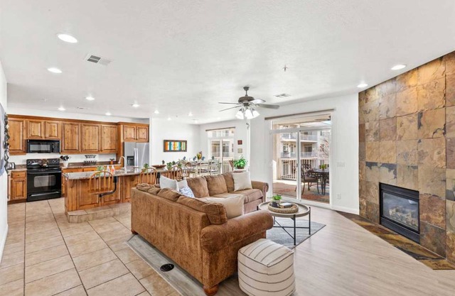 187 m² Condo ∙ 3 bedrooms ∙ 12 guests