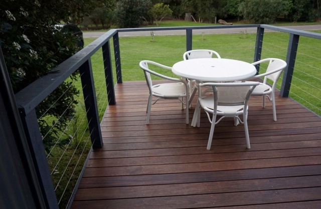 2/2 Honeysuckle Grove, Silverleaves