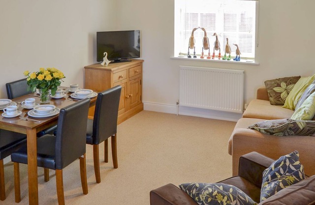 2 bedroom accommodation in Stalham Staithe