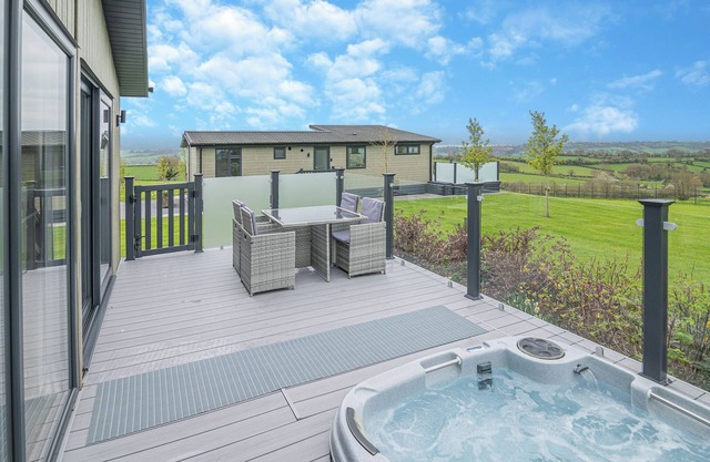 Accommodation Midsomer East Compton 