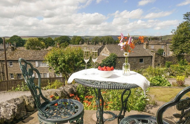 2 bedroom accommodation in Grassington