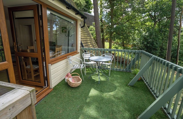 2 bedroom accommodation in Linlithgow, near Edinburgh