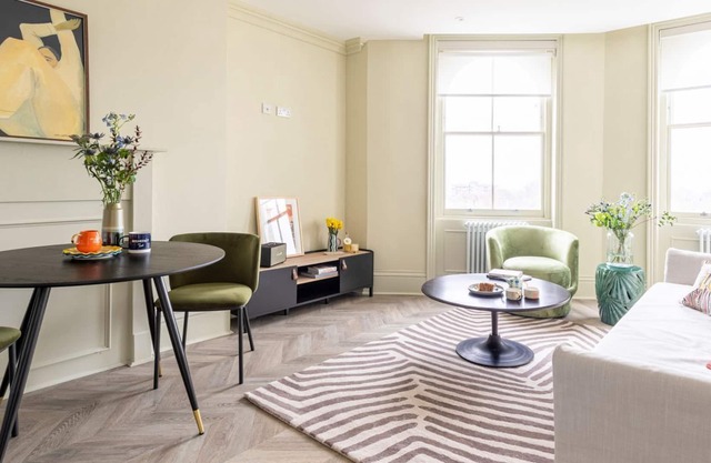 2 bedroom accommodation in Brighton