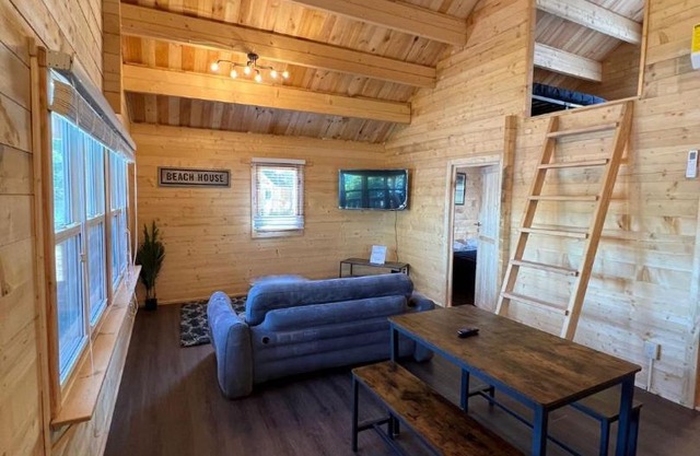 Beach Side Cottage Muskoka Shores Parry Sound 