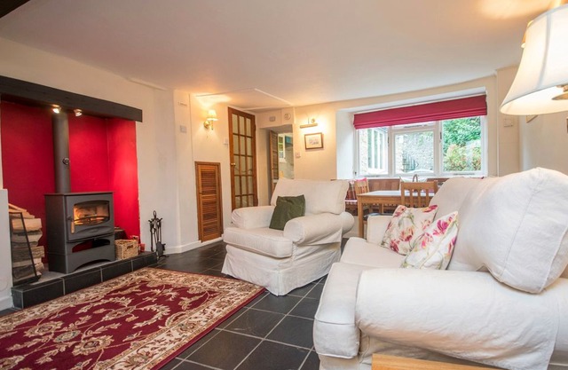 2 bedroom Cottage in Beaminster - DC198