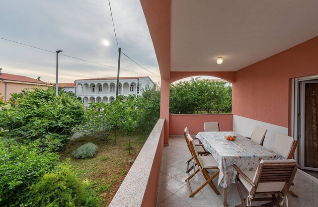 2 bedroom cozy apartment in Vir