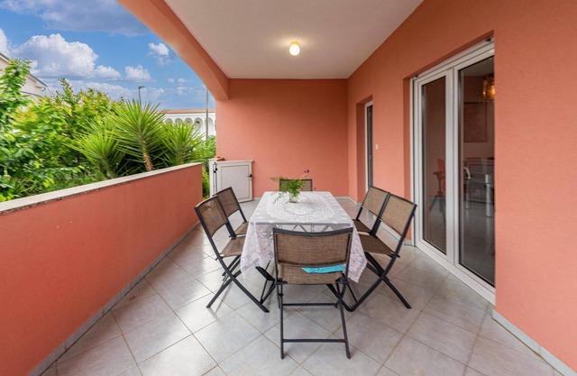 2 bedroom gorgeous apartment in Vir