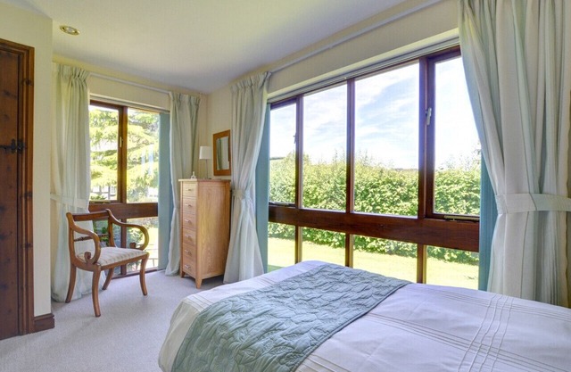 2 Derw Cottages - Two Bedroom House, Sleeps 4