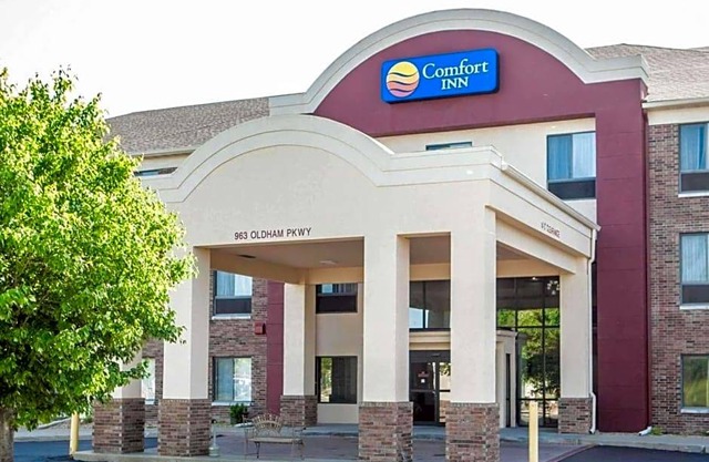 2-Star Hotel ∙ Comfort Inn Lees Summit