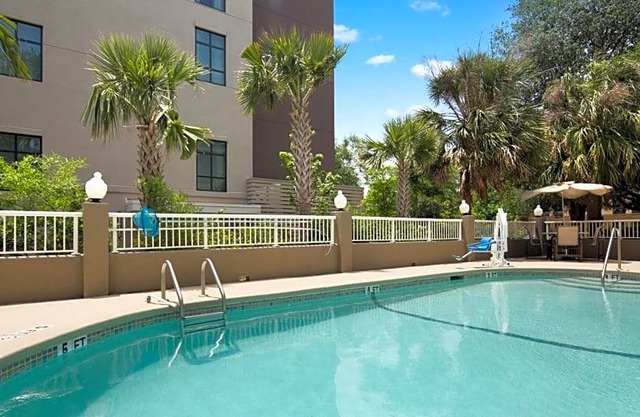 2-Star Hotel ∙ Best Western Patriots Point