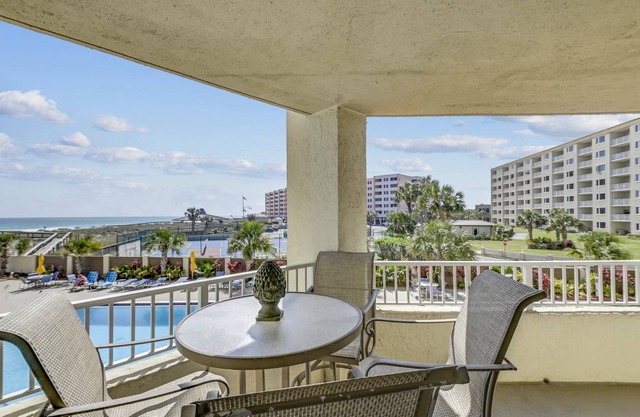 200 m² Condo ∙ 3 bedrooms ∙ 8 guests
