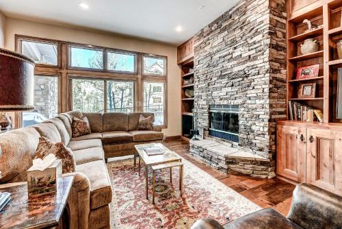 Highlands Townhome 