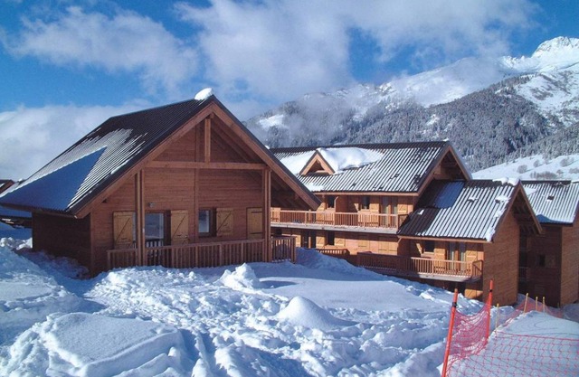 Ski Slopes Sauna Locker 