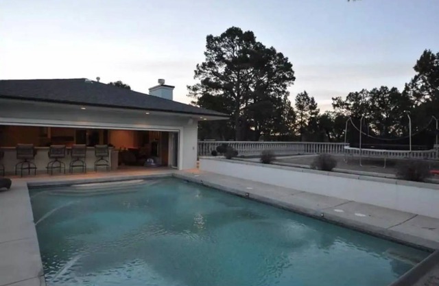 279 m² House ∙ 2 bedrooms ∙ 4 guests