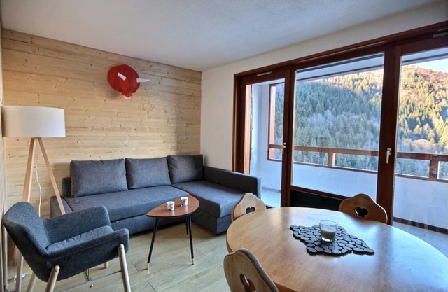 Swimming Saint Jean Ski Resort People Daille 