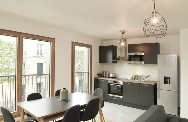 2bdr flat #Arcueil#Parking