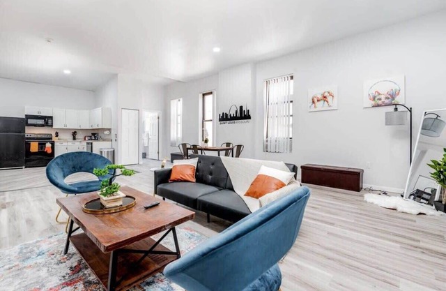 Park Ave Townhome Lafayette 