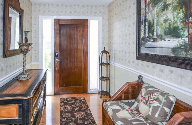 3 bedroom 3 bath Juno Beach / Jupiter