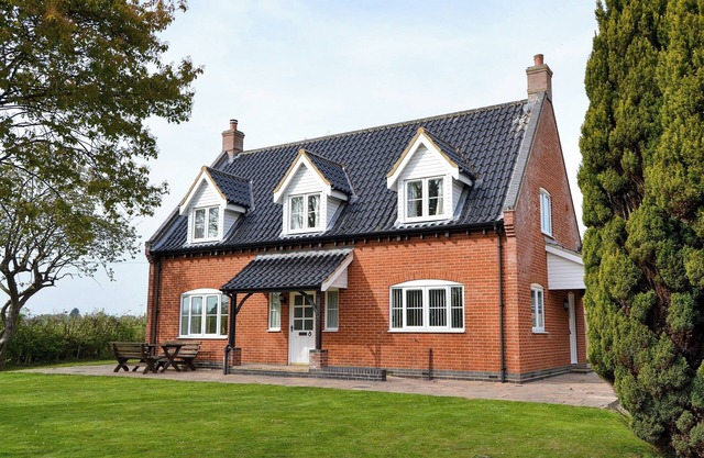 3 bedroom accommodation in Happisburgh