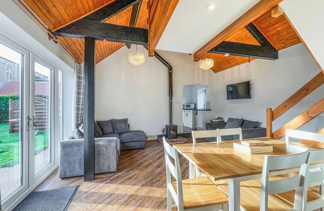 3 bedroom accommodation in Killerby, Cayton, near Scarborough