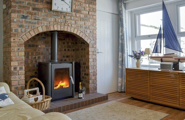 3 bedroom accommodation in Allonby, near Maryport