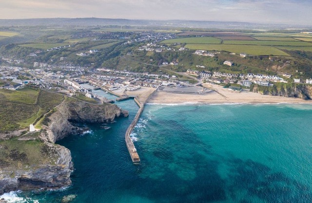 3 bedroom accommodation in Portreath