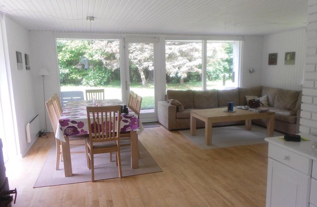 3 bedroom accommodation in Roslev
