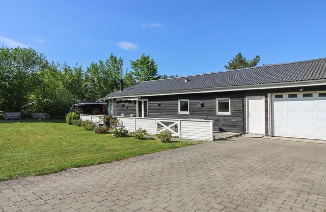 3 bedroom accommodation in Melby