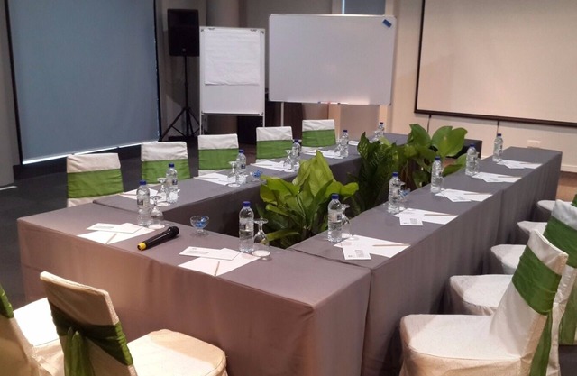 3 Bedroom Lakeview Executive Deluxe #4