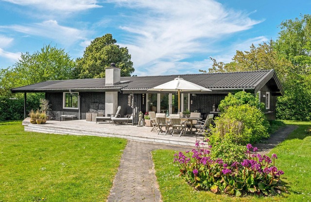 3 bedroom stunning home in Tisvildeleje