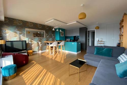 3 Bedrooms View Quiet Top Floor