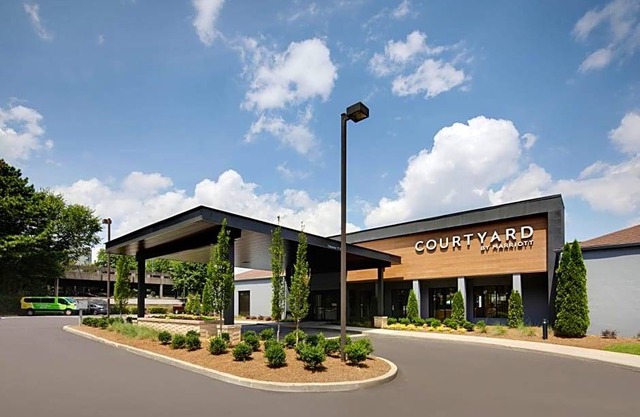 3-Star Hotel ∙ Courtyard by Marriott Atlanta Windy Hill/Ballpark