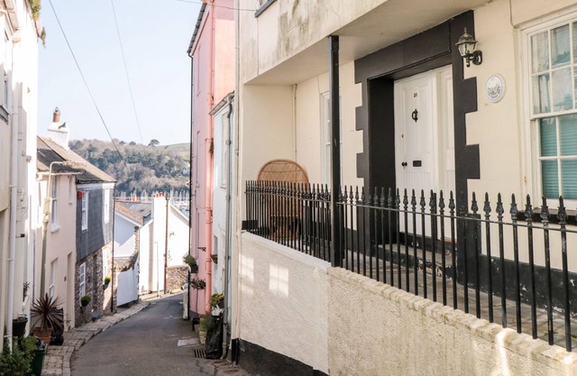 Crowthers Hill Dartmouth 