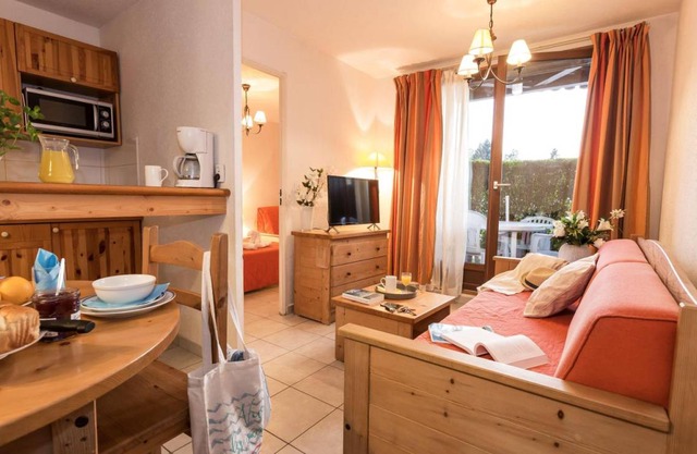 Swimming Thollon Mémises 