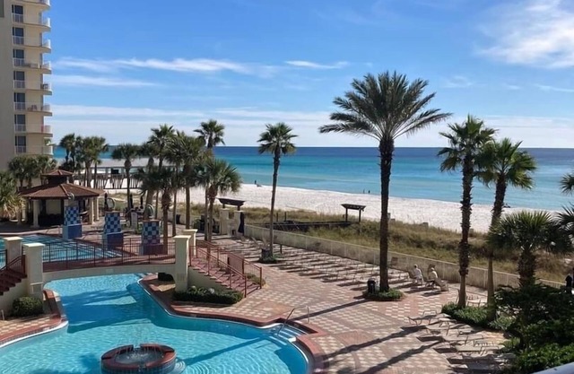 3rd Fl Luxury Beachfront w reserved parking 3rd fl original Best Vacation Ever