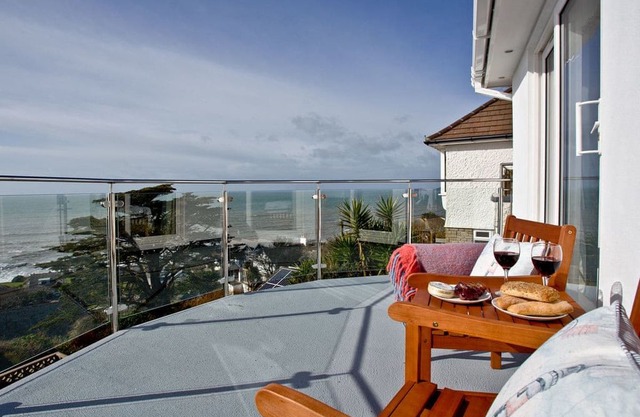 4 bedroom accommodation in Downderry