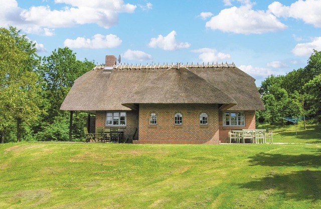 4 bedroom accommodation in Asperup