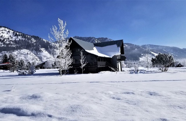 4 SEASON PERFECTION!!! STAR VALLEY RANCH CABIN WITH VIEWS!!!!!!