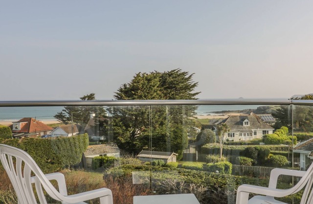 Sands Harlyn Cornwall 