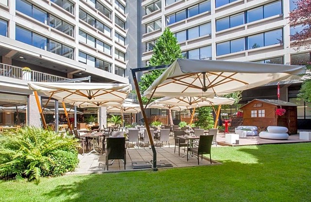 4-Star Hotel ∙ Crowne Plaza Geneva, an IHG Hotel